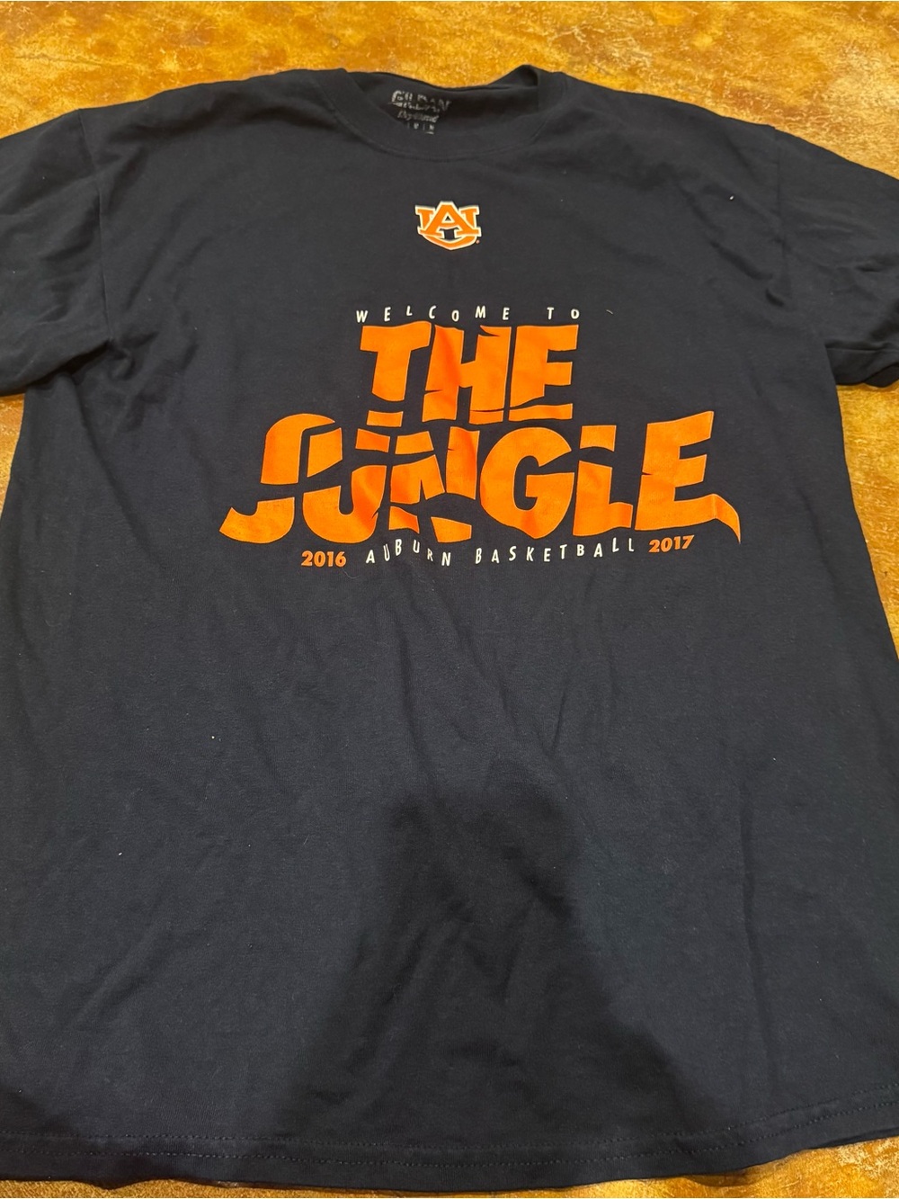 Welcome To The Jungle Auburn Basketball NCAA Vintage Shirt Sz M